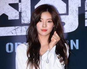 李先彬