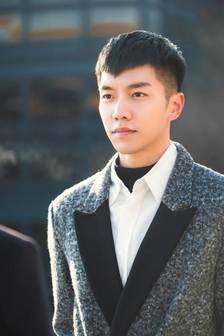 李昇基