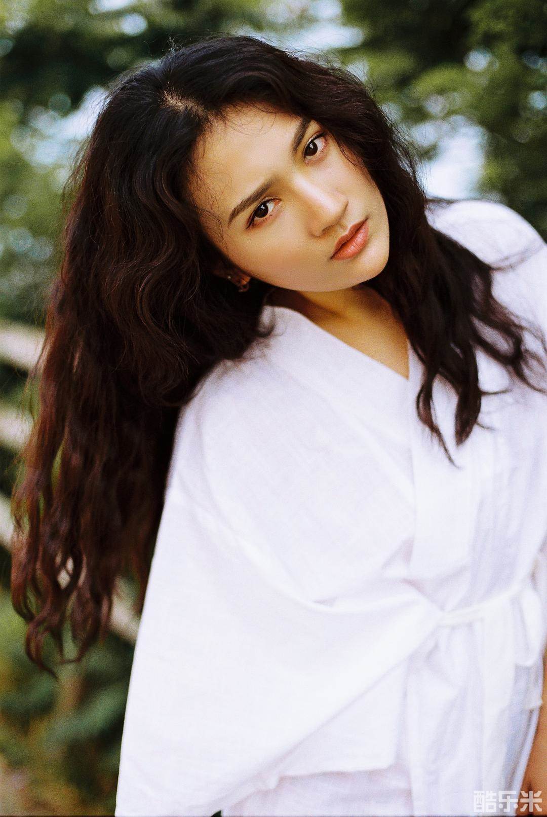 李沫颔
