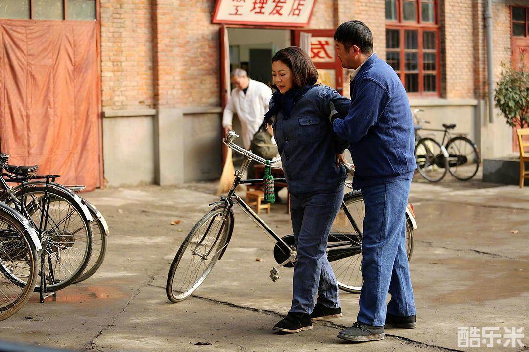 月是故乡明