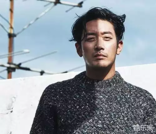 河正宇