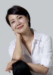 梁美京