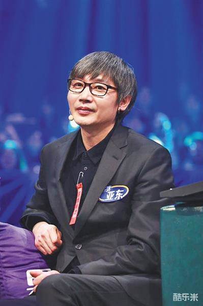 张亚东
