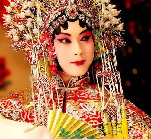 李玉刚
