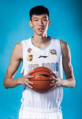 周琦