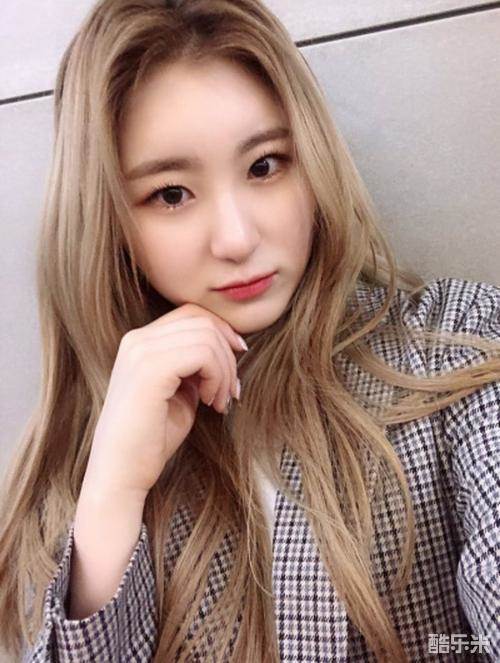 李彩演
