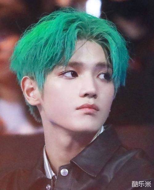李泰容