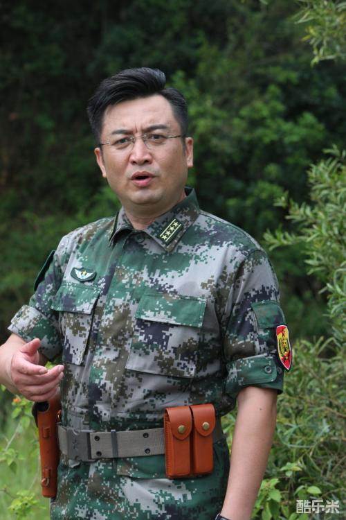 洪卫