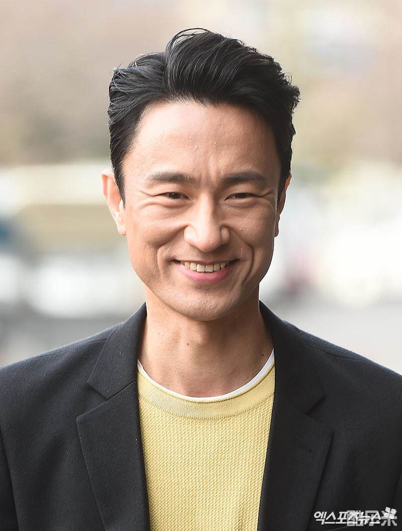 金炳哲