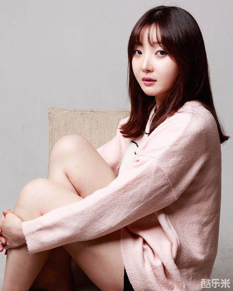 崔娜模