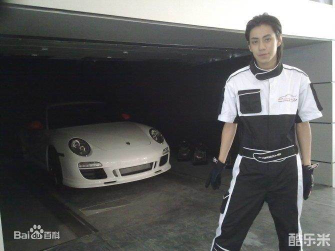 李佳文