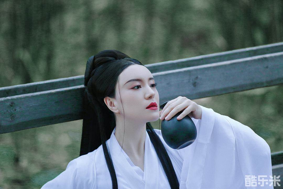 吴一含