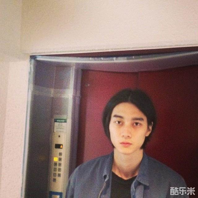 柳俊太郎