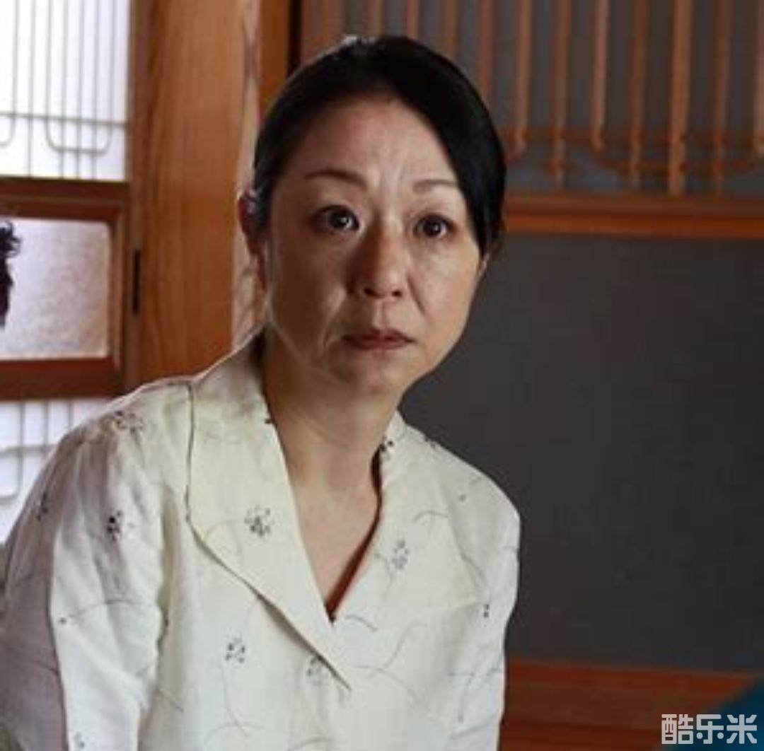 山下容莉枝