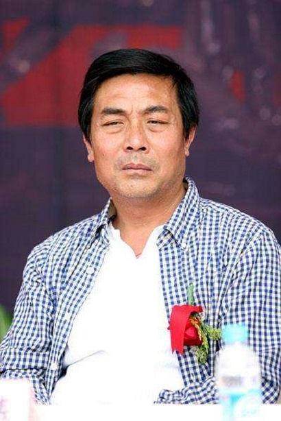 董亚春