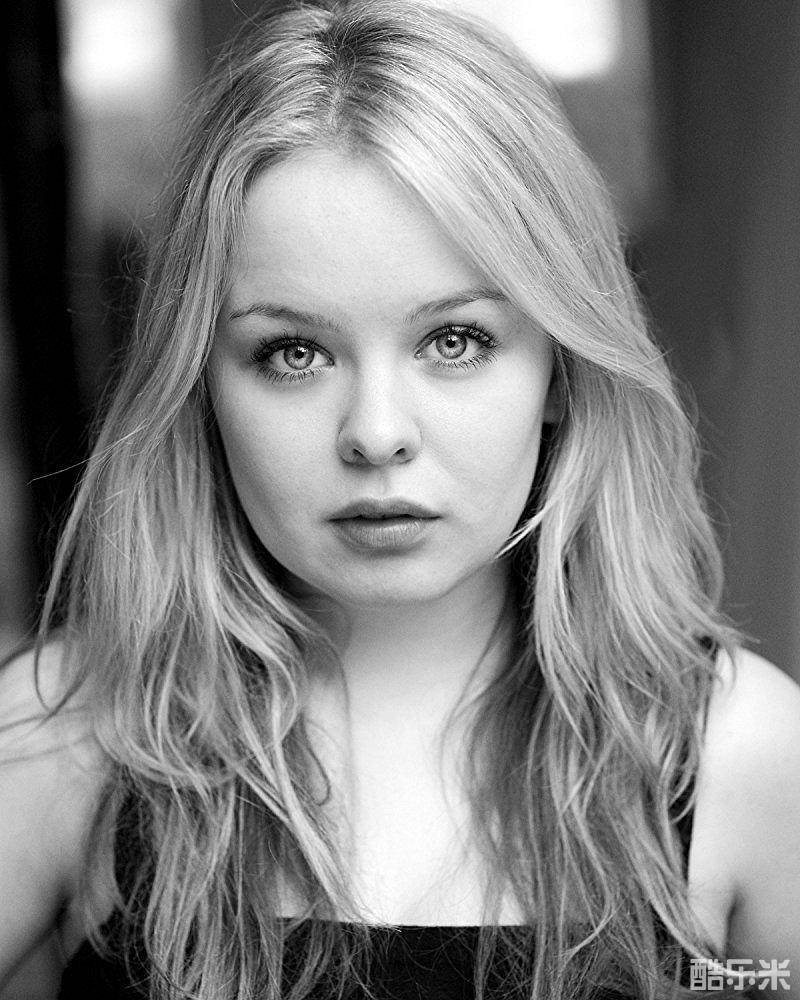 妮可拉·考夫兰