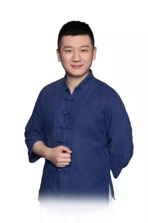 李寅飞