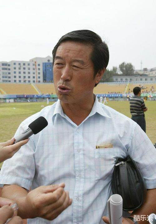 马俊仁
