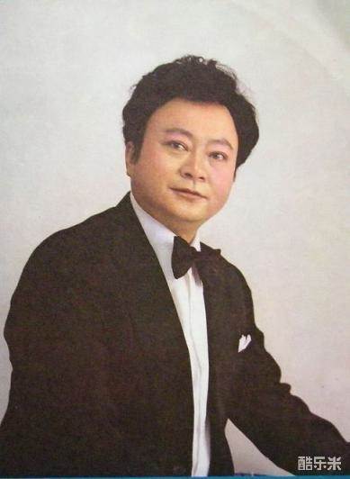 胡松华