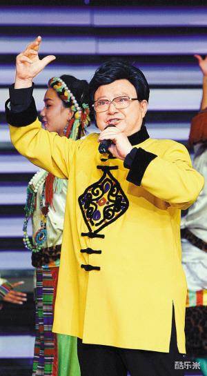 胡松华