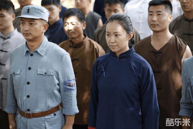 破晓徂徕山