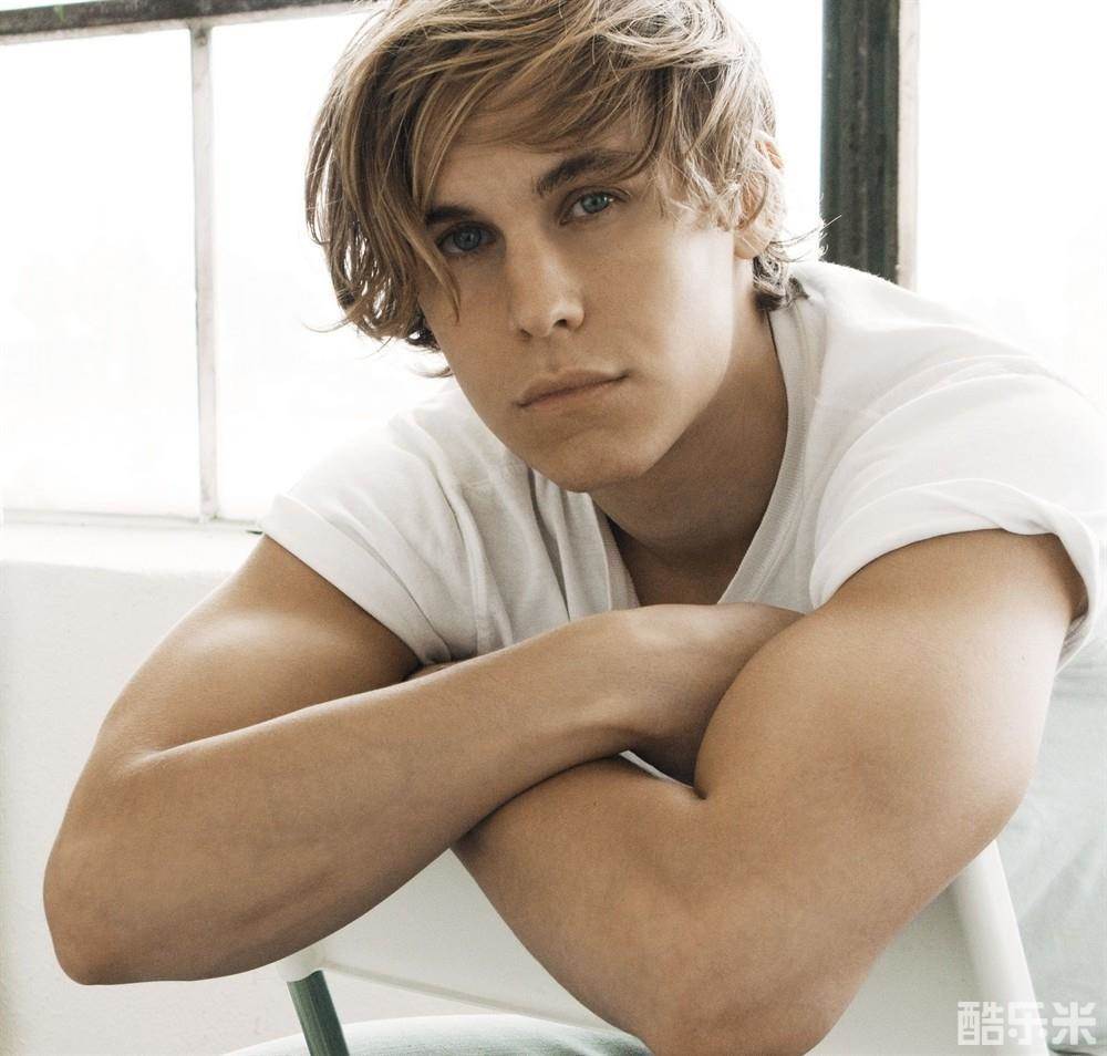 瑞斯·维克菲尔德