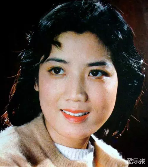 李秀明