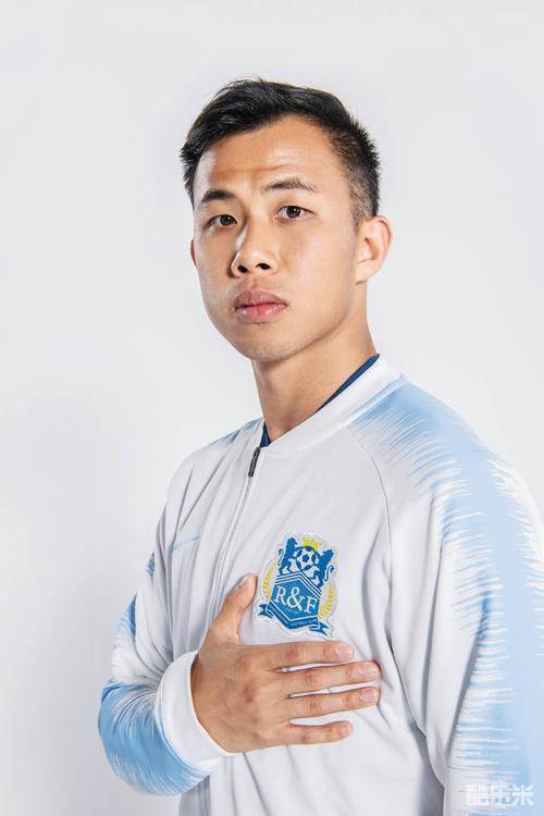 黄政宇