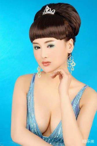 杨欣