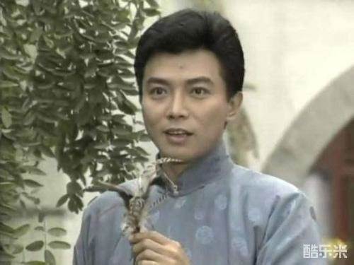 张佩华