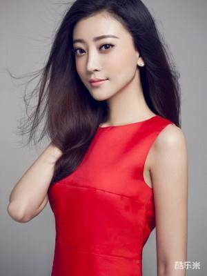 李婳