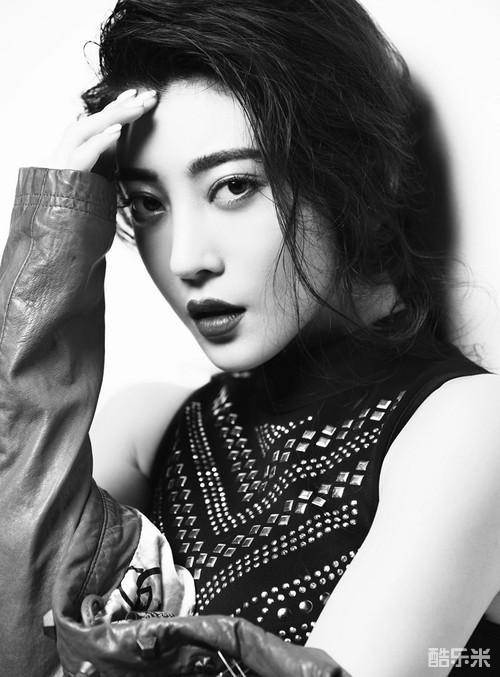 李婳