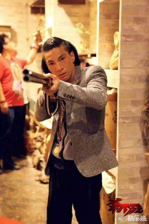 包志强