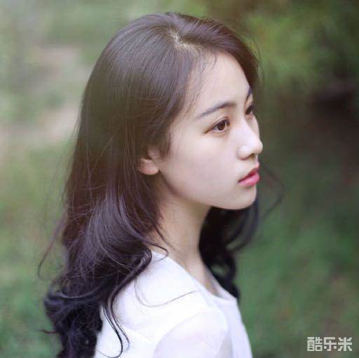 台雅雯