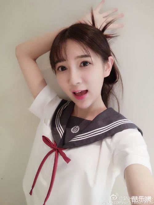 严佼君