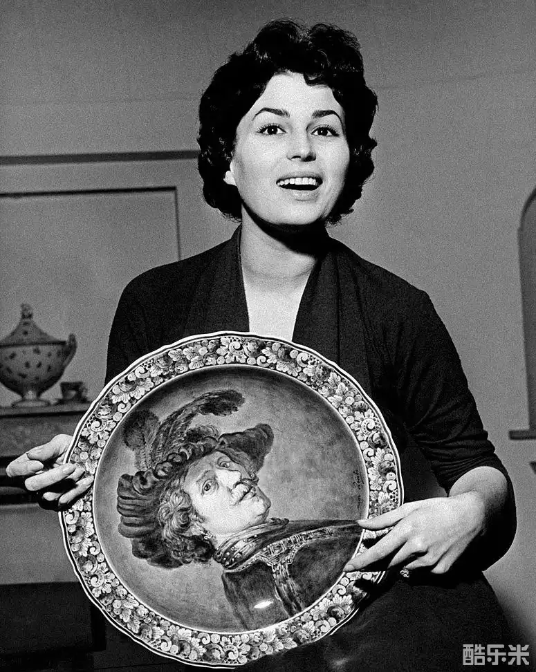 西尔瓦娜·曼加诺