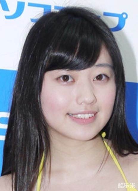 冨手麻妙