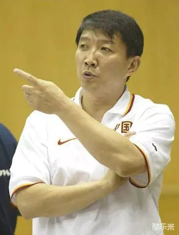 宫鲁鸣