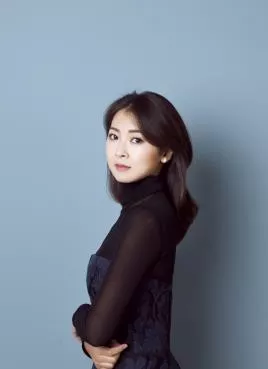 陈佳
