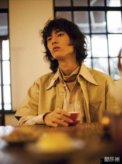 杨英格