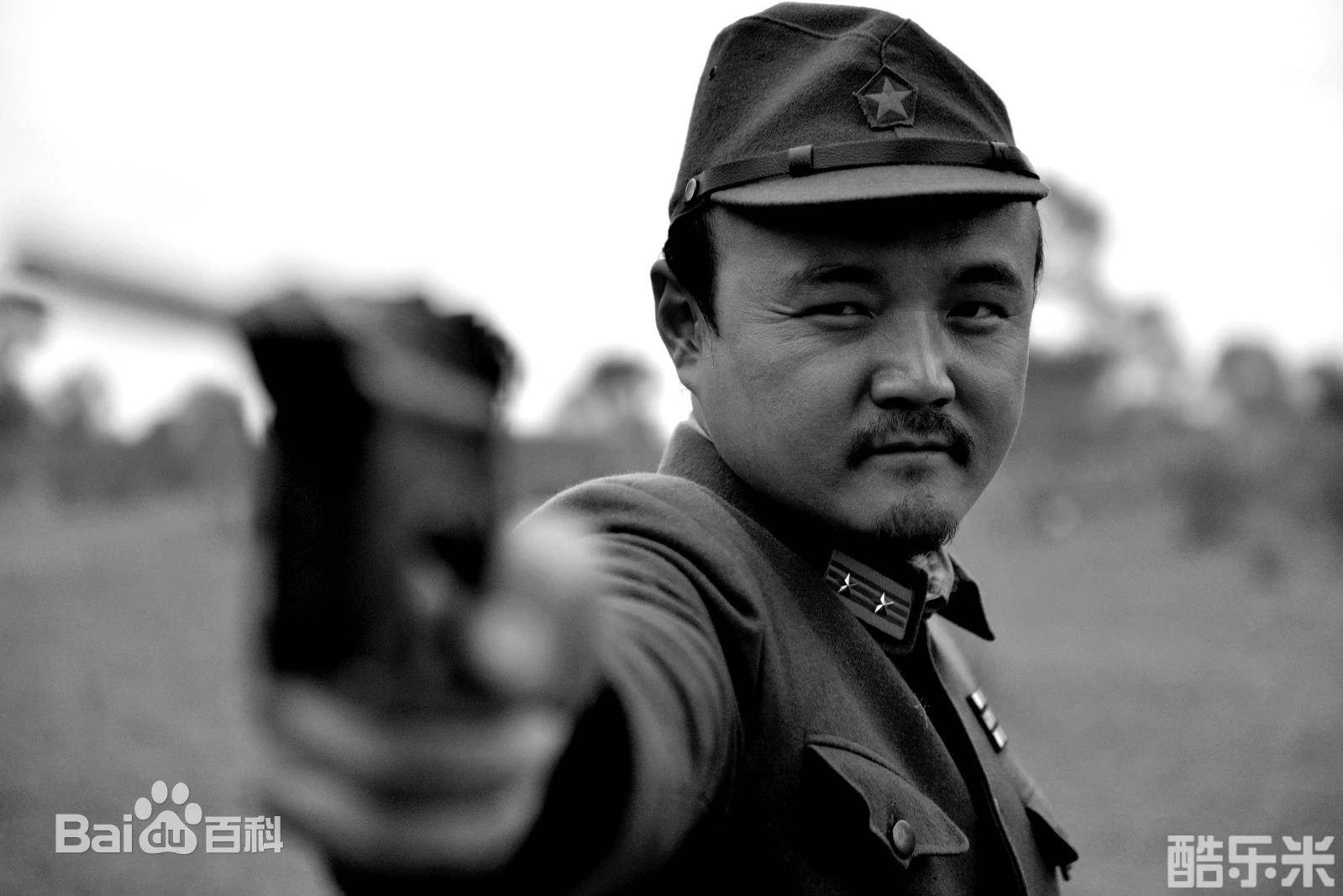 李梓强