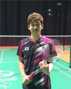 李龙大