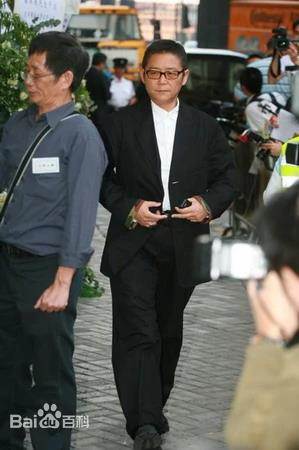 俞琤