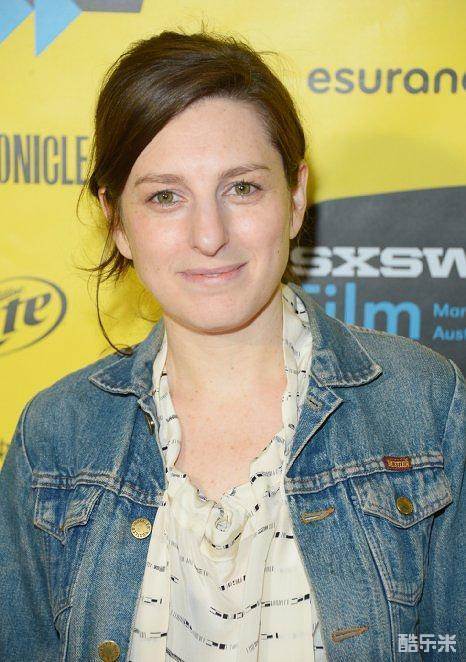 吉莉安·罗伯斯比尔