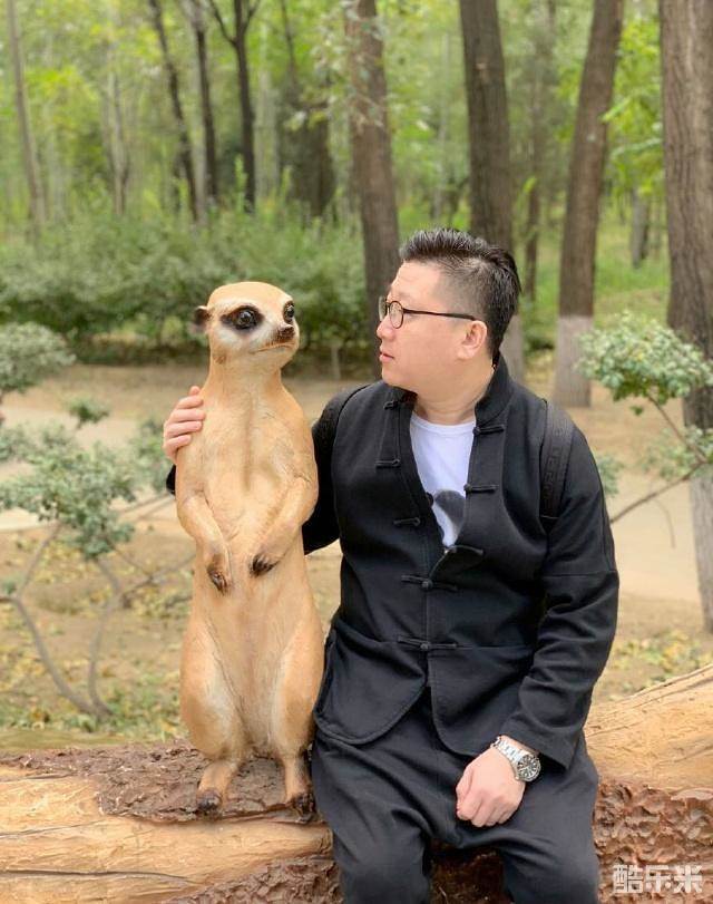 张鹤伦