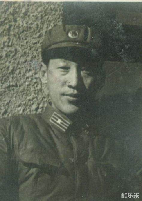 李力