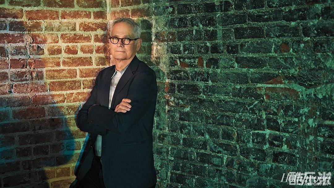 凯莱布·德夏奈尔