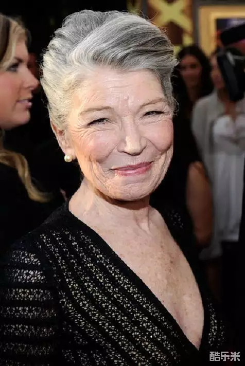 菲利斯·萨莫维尔