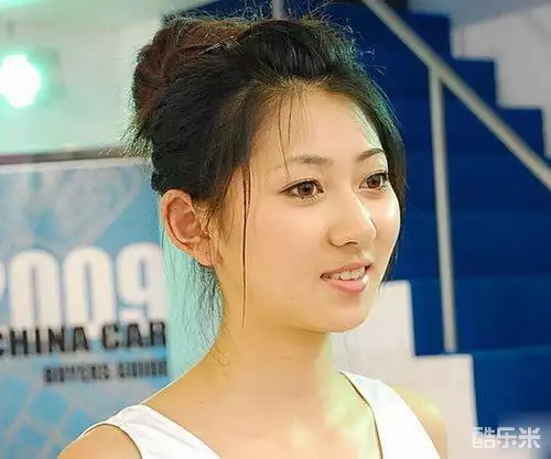 闫凤娇
