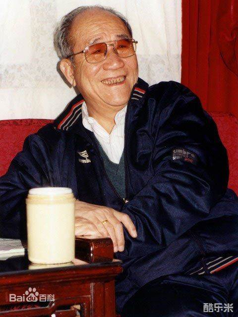 侯宝林